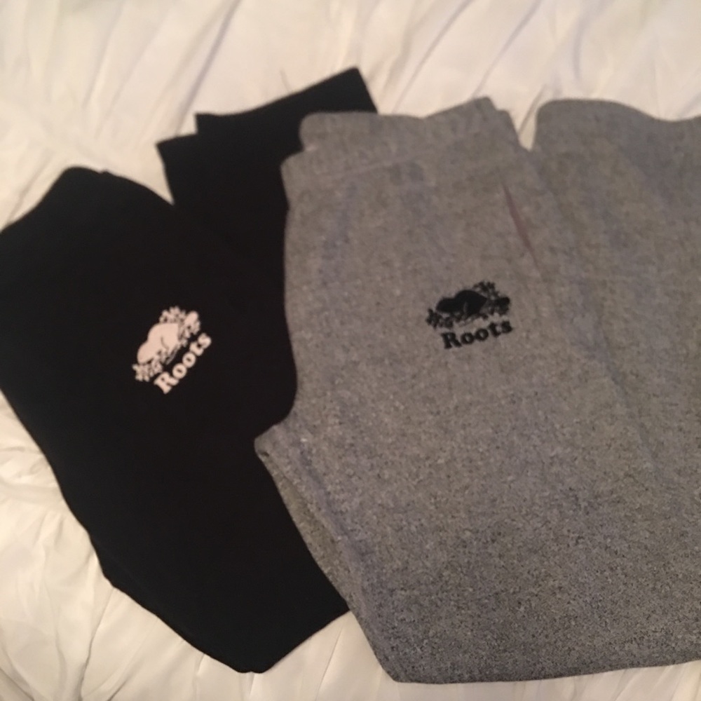 2 pair of men’s sweatpants